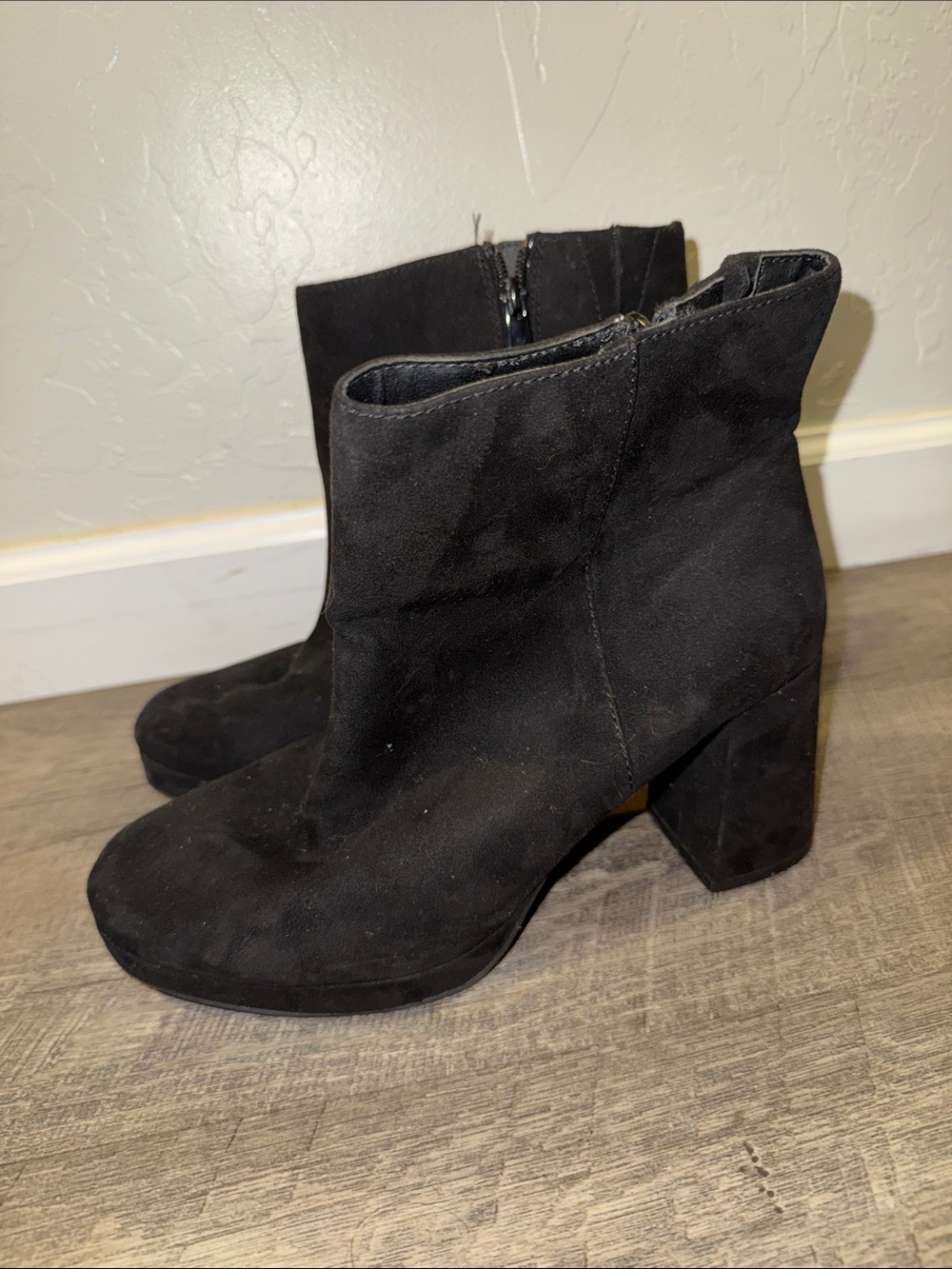 torrid Black Suede Block Heel Ankle Boots 8.5 W